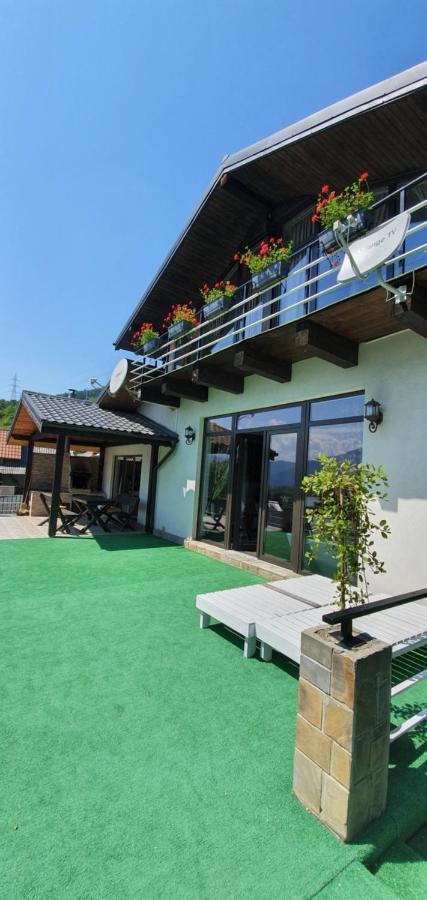 Piatra NeamţCasa Yla别墅 外观 照片