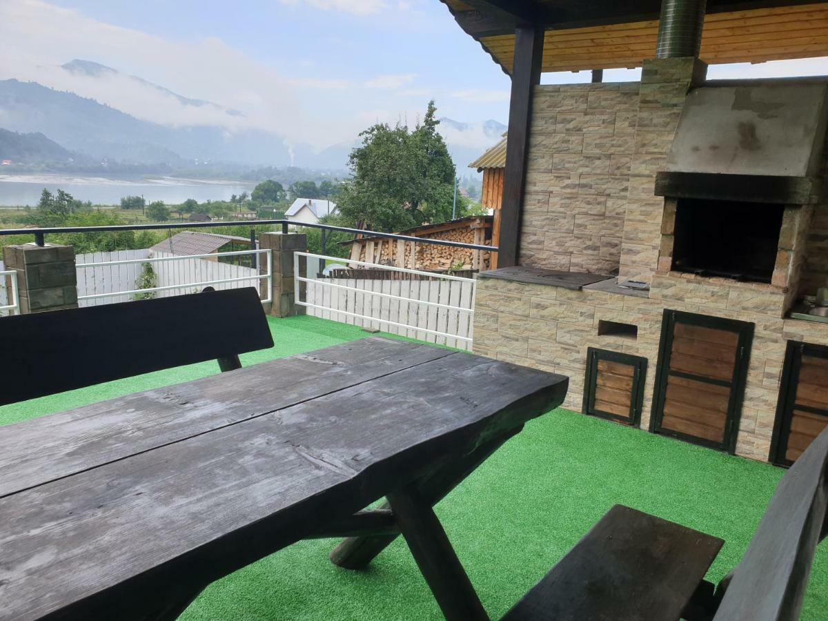 Piatra NeamţCasa Yla别墅 外观 照片